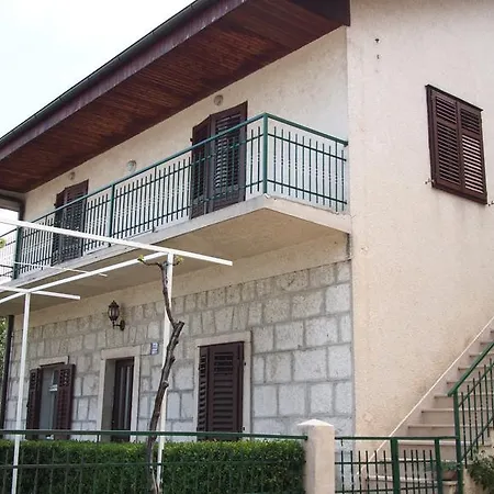 Apartman Luci *