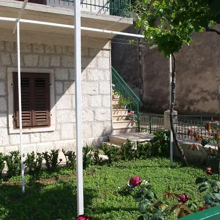 Apartman Luci Zadvarje